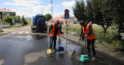 Kars Belediye Başkanı Prof. Dr. Ötüken Senger, kilit parke onarım çalışmalarını yerinde inceledi #kars