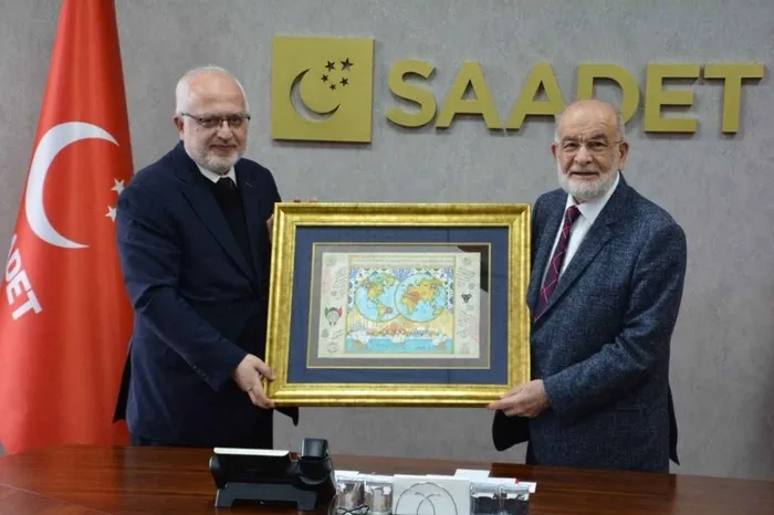 son-dakika-saadet-partisinde-chp-ve-hdp-krizi-din-derslerinin-kaldirilmasina-ve-kurt-federasyonuna-evet-der-ha-1652701215728.jpg