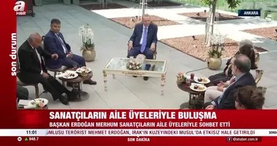 Başkan Erdoğan, Türk Müziği Tarihi Sergisi’nde eşyaları bulunan sanatçı aileleriyle sohbet etti | Video