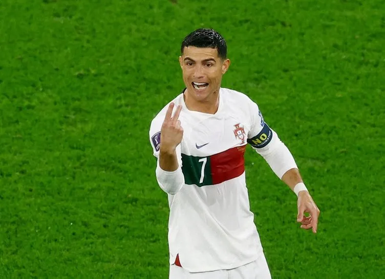 Son dakika haberi: Ve Cristiano Ronaldo transferi resmen açıklandı! İşte Ronaldo’nun yeni takımı ve kazanacağı yıllık ücret...