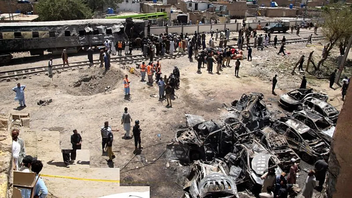 Pakistan’daki tren saldırısında bilanço ağırlaşıyor: Ölü sayısı 47’ye yükseldi Pakistan’daki tren saldırısında bilanço ağırlaşıyor: Ölü sayısı 47’ye yükseldi