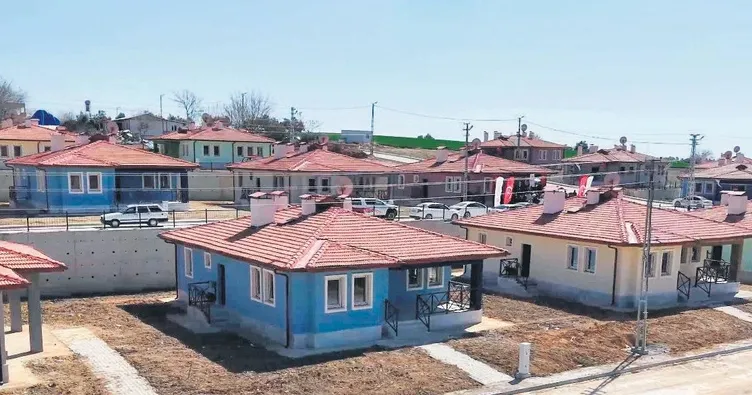 Osmaniye’de anahtar sevinci: 41 köy evi teslim edildi