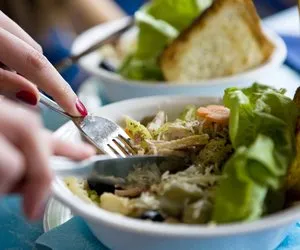 Sağlıklı insanların yaptığı bu hata diyabete neden oluyor! Bilmeden tüketiyoruz ama asla masum değil: Uzman Diyetisyen Selahattin Dönmez açıkladı