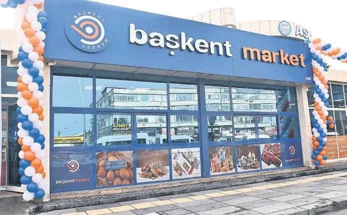 CHP’li başkan Mansur Yavaş çılgına döndü! AK Partili Gökçek ile fotoğraf çekilen kadın işinden oldu