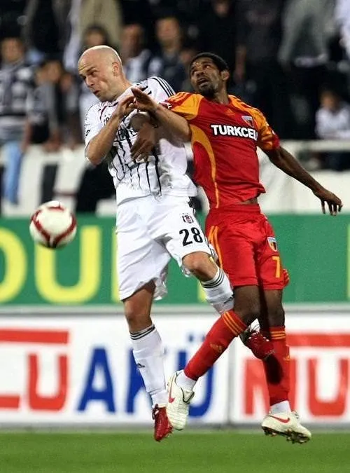 Kartal'da çöküş sürüyor