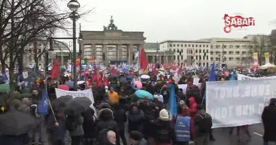 Almanya‘da savaş karşıtı miting düzenlendi | Video