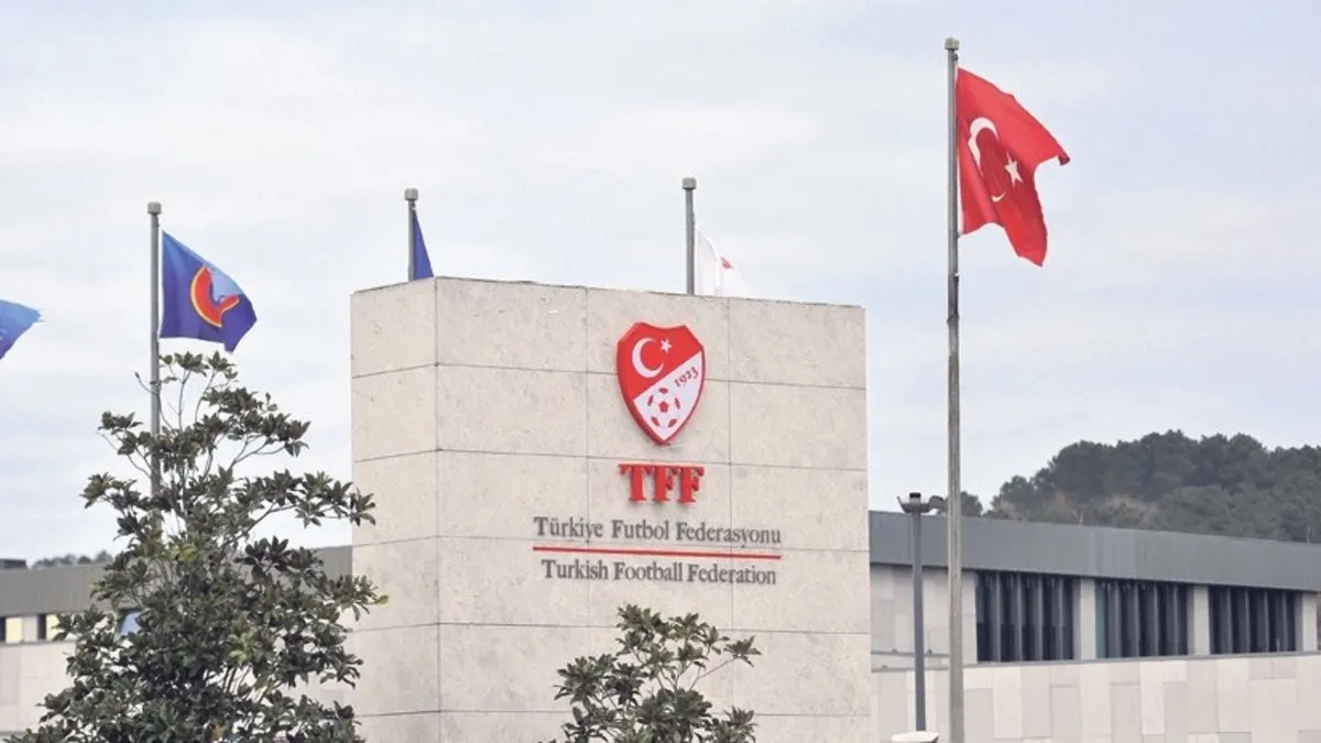 Kulüplere 1 yıllık jest!