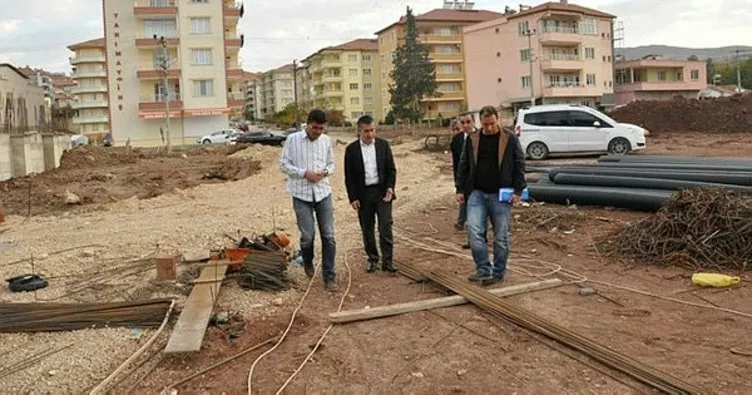 Kaymakam Aksoy okul inşaatında incelemelerde bulundu