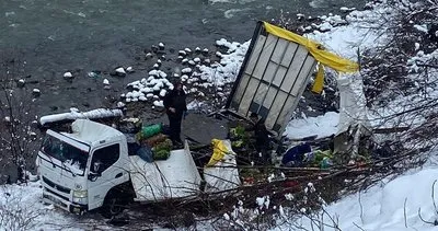 Artvin-Şavşat yolunda kaza: 1 yaralı #artvin