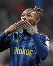 Fenerbahçe’de Nene durmuyor!