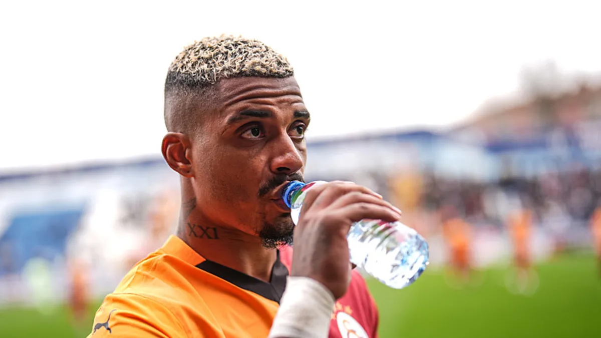 Cimbom’un yıldızı Lemina’da Fenerbahçe’ye gönderme! Cimbom’un yıldızı Lemina’da Fenerbahçe’ye gönderme!