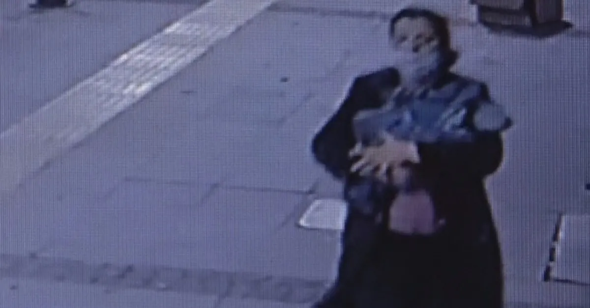 Son Dakika Sivas Ta Kan Donduran Goruntu Yeni Dogan Bebek Arsaya Cop Gibi Boyle Birakildi Video Videosunu Izle Son Dakika Haberleri