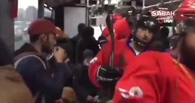 Buz hokeyi takımı metrobüse bindi temizlik görevlisi ile maç yaptı!