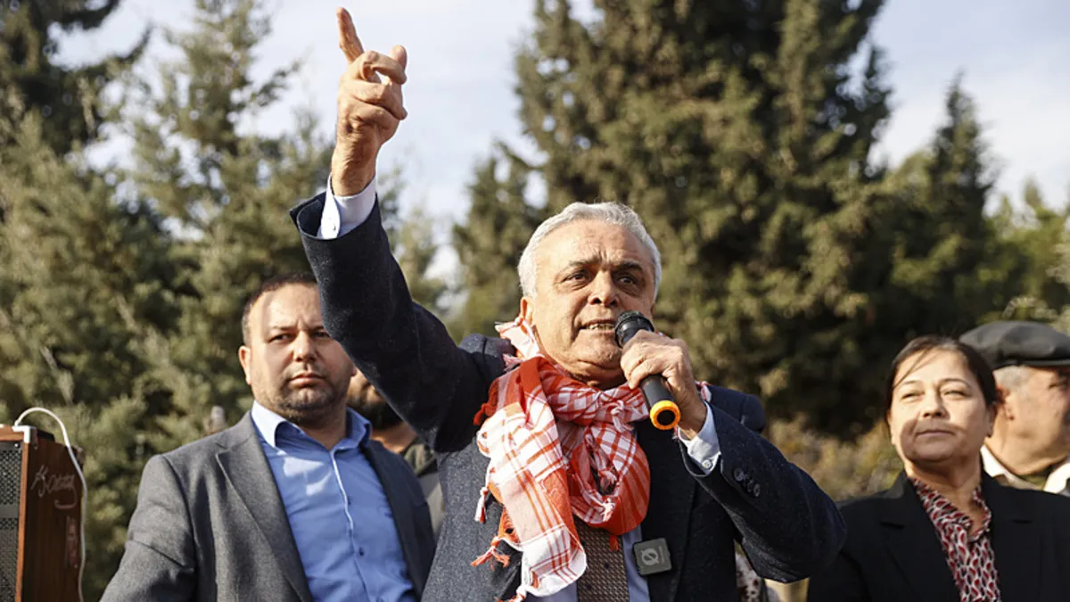 AK Parti’ye katılan Hasan Ufuk Çakır’dan CHP’ye sert sözler: Haksızlığın, pisliğin karşısında durmak için geldik! AK Parti’ye katılan Hasan Ufuk Çakır’dan CHP’ye sert sözler: Haksızlığın, pisliğin karşısında durmak için geldik!