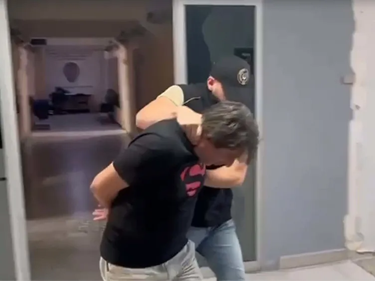 Korku dolu anlar: Yeni tanıştığı genç kadını rehin aldı!