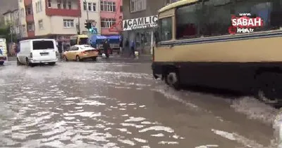 Kars’ta cadde ve sokaklar göle döndü | Video