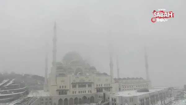 Çamlıca Camii beyaza büründü | Video