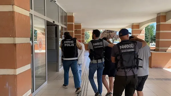 kastamonuda-narko-operasyonunda-2-kisi-tutuklandi-1755509723355.jpg