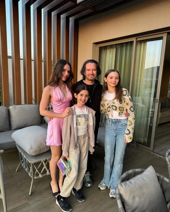 Kenan Doğulu’nun 17 yaşındaki yeğeni Arya amcasının vokalisti olacak!