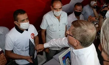 Ahmet Davutoğlu’ndan Diyarbakır’da evlat nöbetindeki babaya skandal hareket!
