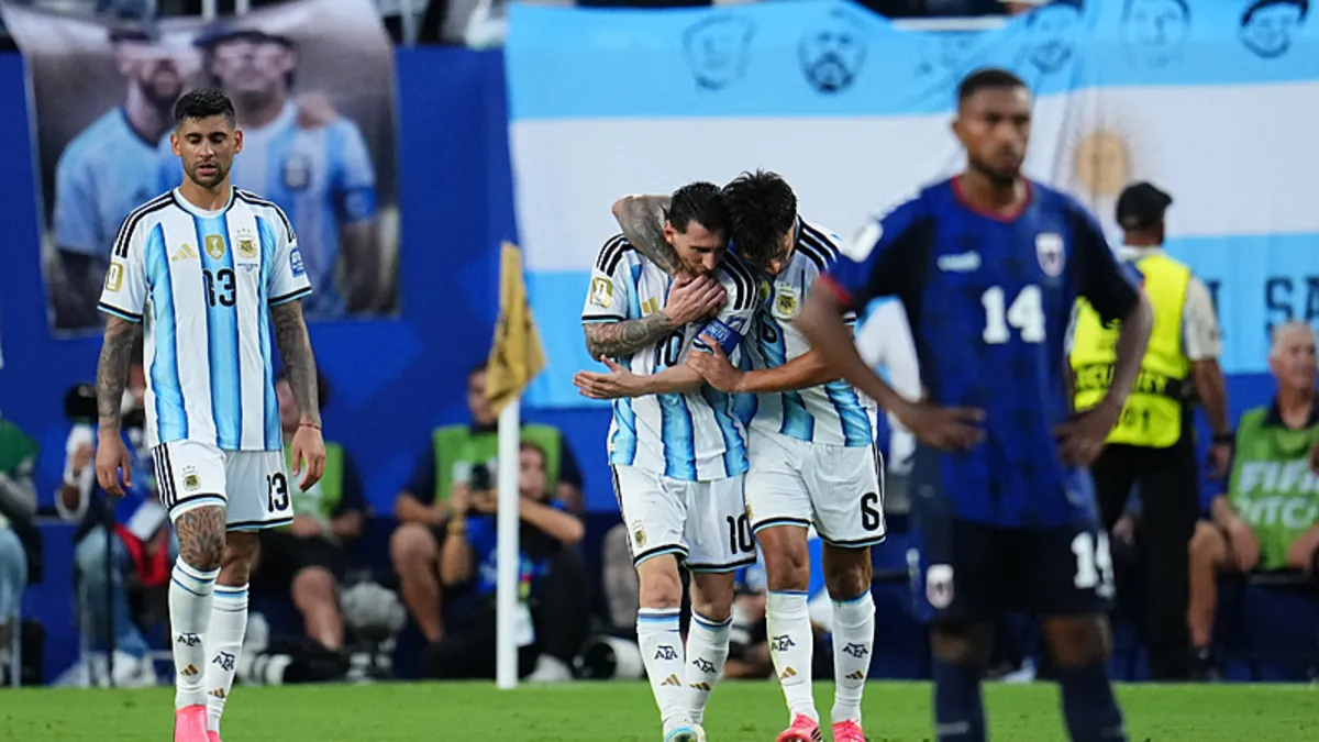 Miami’de tarihi maç! Son şampiyon Arjantin, Yeşil Burun Adaları’nı 3-2 mağlup etti Miami’de tarihi maç! Son şampiyon Arjantin, Yeşil Burun Adaları’nı 3-2 mağlup etti