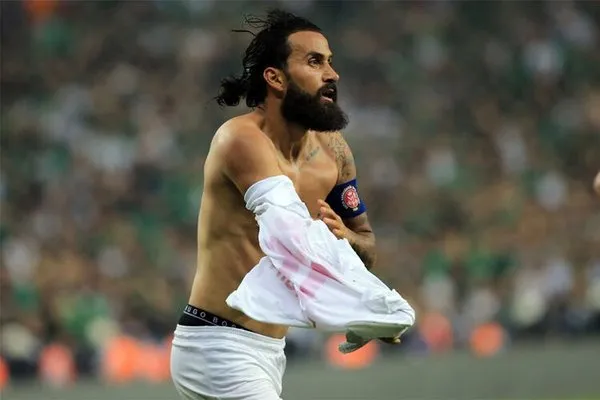 Erkan Zengin şov yaptı, Fatih Karagümrük 1. Lig'e yükseldi