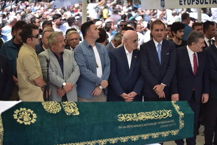 Şule Yüksel Şenler son yolculuğuna uğurlandı