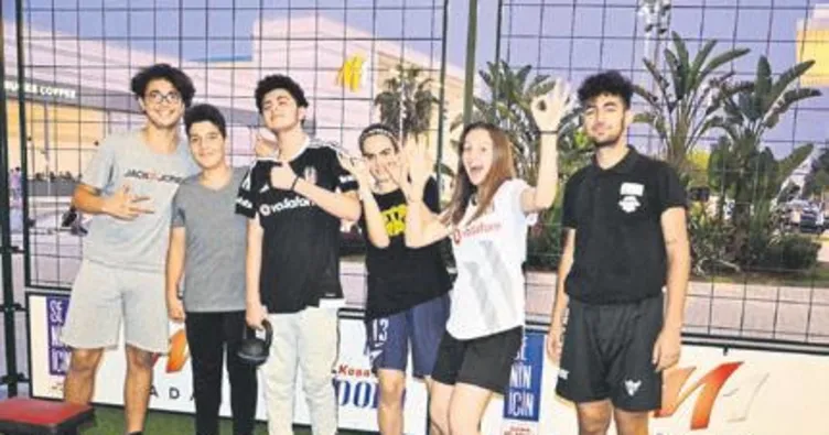 M1 Adana avm’de spora yoğun ilgi vardı