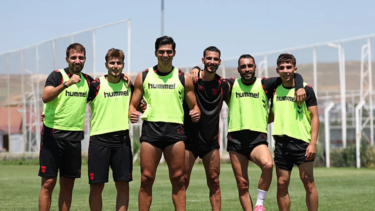 Sivasspor, yeni sezon hazırlıklarına devam etti! Sivasspor, yeni sezon hazırlıklarına devam etti!