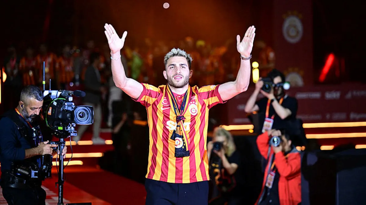 Barış Alper Yılmaz için Sacha Boey taktiği! En az 20 milyon Euro… Barış Alper Yılmaz için Sacha Boey taktiği! En az 20 milyon Euro…