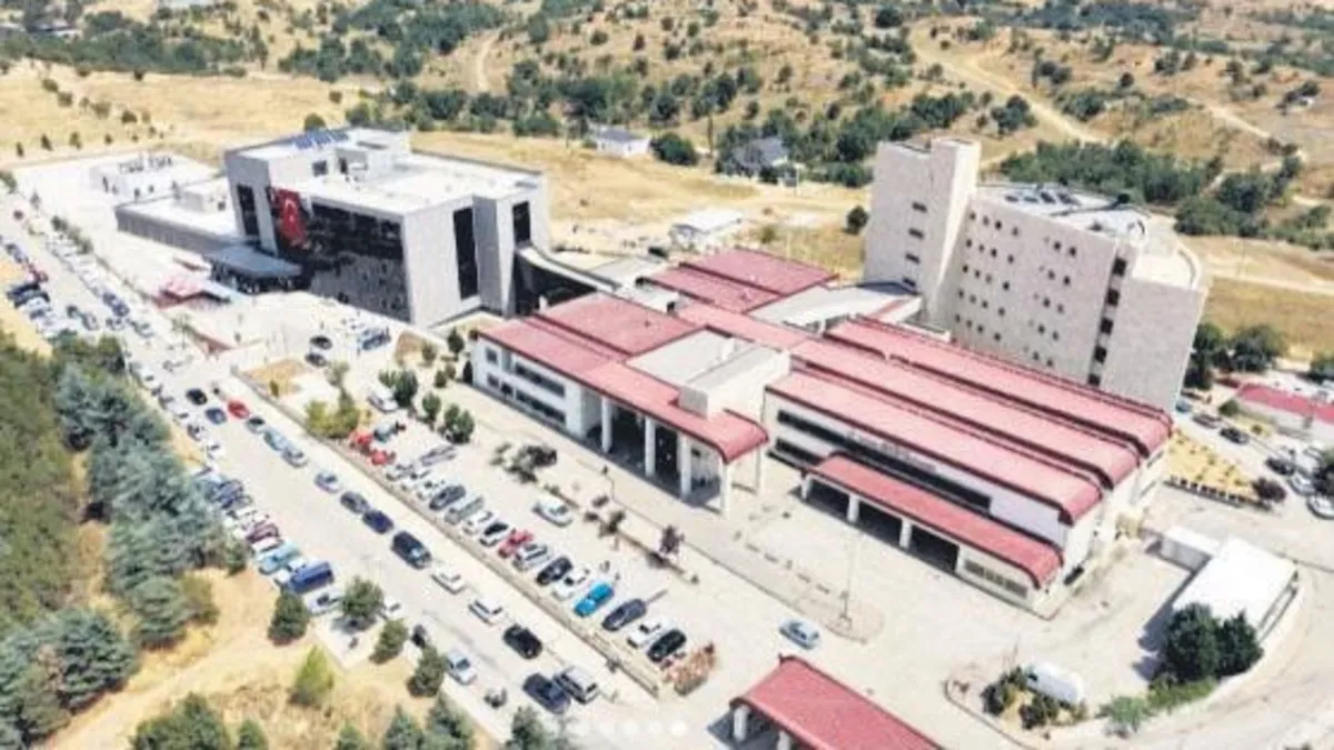 Yalvaç Devlet Hastanesi 100 bin kişiye hizmet verecek haber görseli