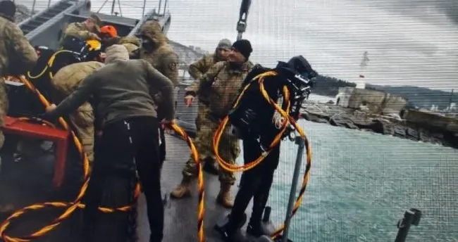 Deniz Kuvvetleri dalgıçları Ereğli’de bugüne kadar 3 gemicinin cansız bedenine ulaştı Deniz Kuvvetleri dalgıçları Ereğli’de bugüne kadar 3 gemicinin cansız bedenine ulaştı