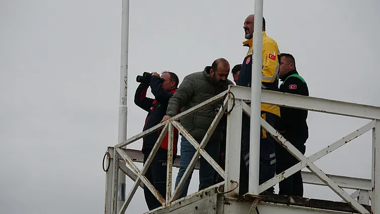 Herkes onu arıyor: 3 ilden dalgıç ekipler geldi! Ailesi montunu bulmuştu…