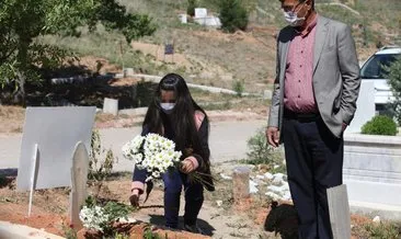 Emine Bulut’un kızı, annesinin mezarını ziyaret etti