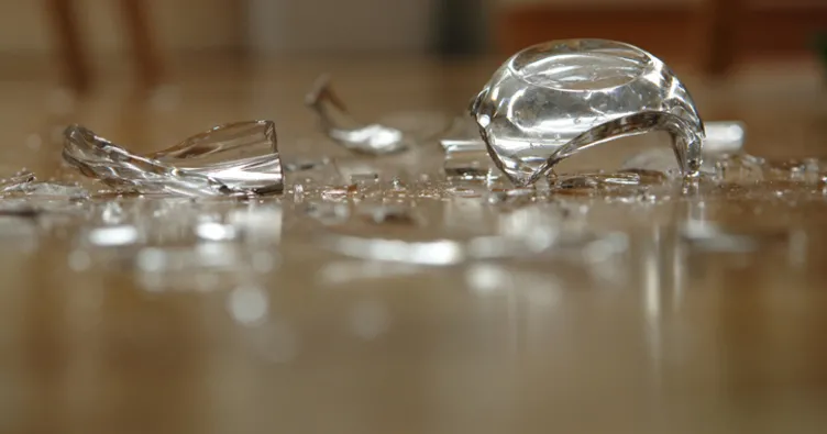 Rüyada Bardak Kırmak Ne Anlama Gelir? Rüyada Bardak Kırılmasının Anlamı Ve Yorumu