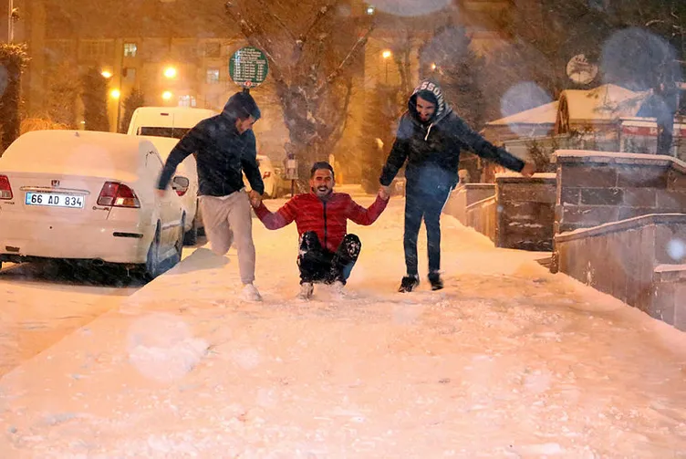 Meteoroloji'den son dakika şiddetli yağış ve hava durumu uyarısı! İstanbul'da kar yağışı başlıyor!