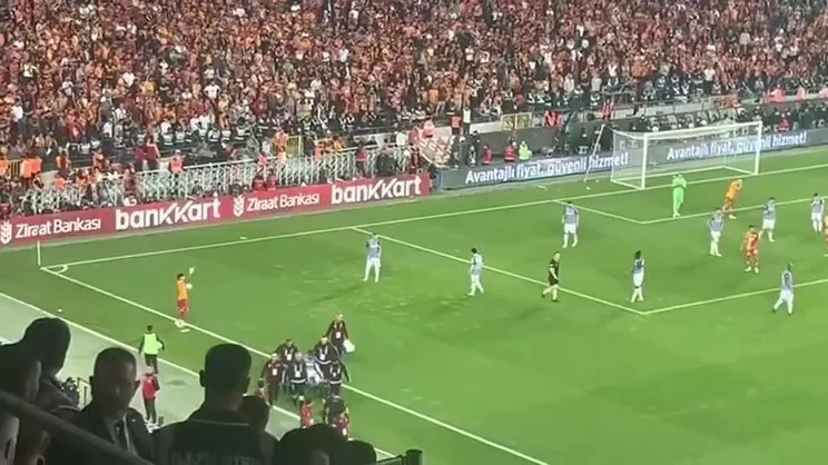 Galatasaray taraftarından Batagov’a destek