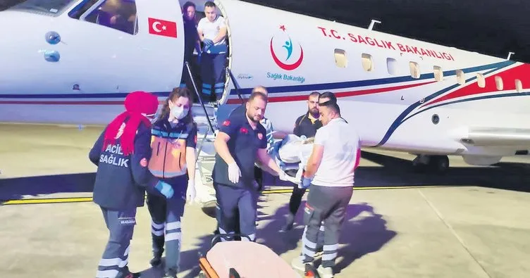 Hacda rahatsızlandı ambulans uçakla Bursa’ya getirildi