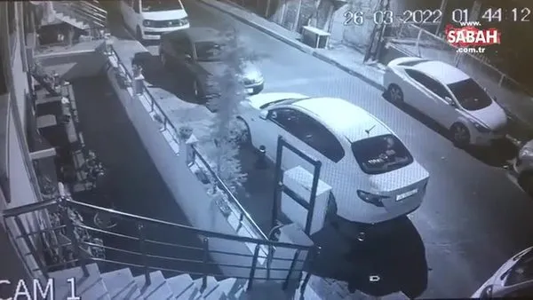 Araba çalmaya çalıştı, mahalleli döverek öldürdü | Video
