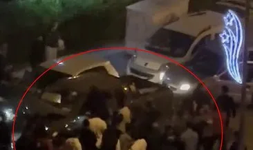 Kamyoneti yayaların üzerine sürdü: Linçten zor kurtuldu! #mardin