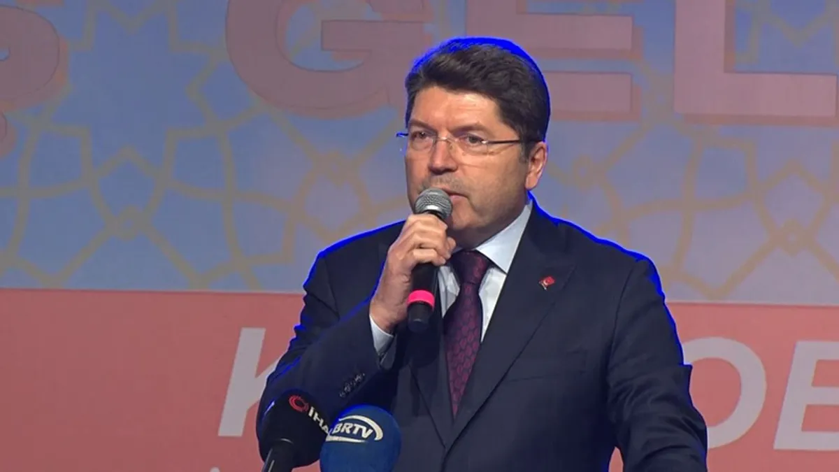 Yılmaz Tunç: “Bugün terörsüz Türkiye’yi konuşuyorsak kat ettiğimiz mesafe sayesindedir” Yılmaz Tunç: “Bugün terörsüz Türkiye’yi konuşuyorsak kat ettiğimiz mesafe sayesindedir”