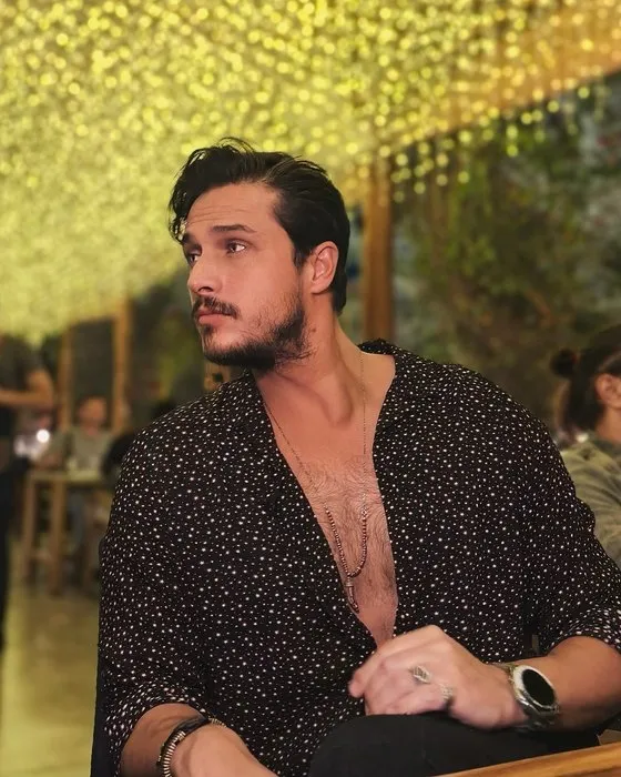 Oyuncu Çiğdem Batur’la yollarını ayırmıştı! Şarkıcı Gökhan Keser’den aşk açıklaması!