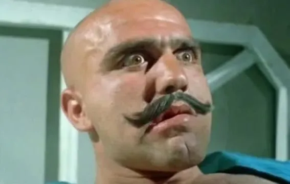 ’Şark Bülbülü’nün ’Mazlum’u ’Gerzek Şaban’ın ’Kahveci Hamza’sı ’Doktor Civanım’ın da ’Gaffur’uydu! Adnan Ayberk’in hayat hikayesi yürek burktu!