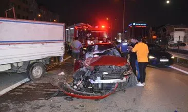 Pendik’te otomobil arıza yapan kamyonete çarptı: 4 yaralı #istanbul Pendik’te otomobil arıza yapan kamyonete çarptı: 4 yaralı #istanbul