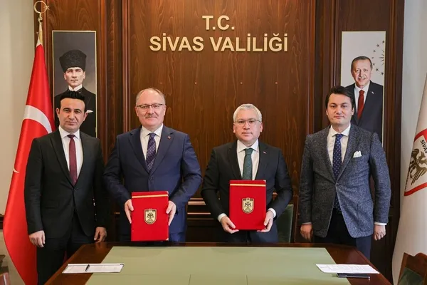 sivas-belediyesinden-esi-vefat-etmis-12-aileye-konut-destegi-1670597011390.jpeg