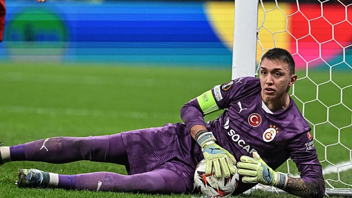 Taraftardan Konyaspor maçında Muslera'ya sürpriz!