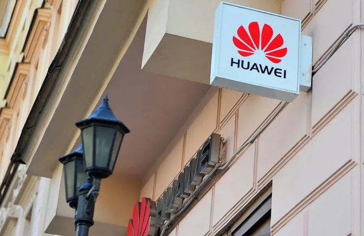 HUAWEİ’YE KÖTÜ HABER!