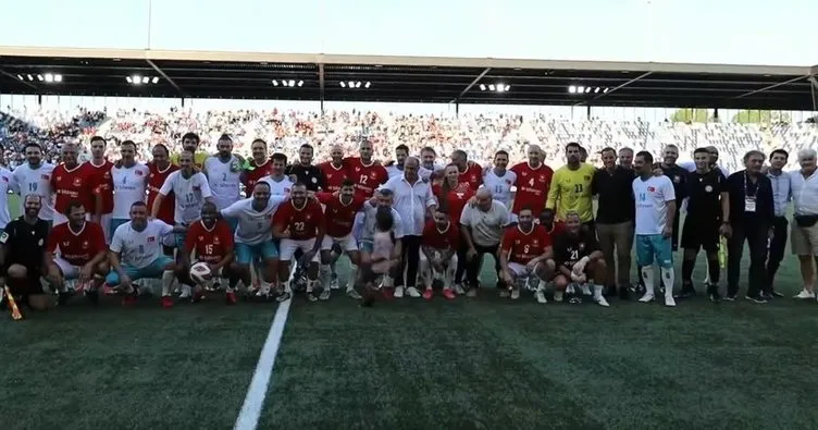 İsviçre - Türkiye efsaneler maçında dostluk kazandı