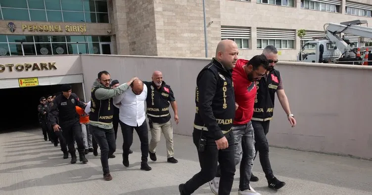 Antalya’da gece kulübüne silahlı baskın düzenleyen suç şebekesi çökertildi