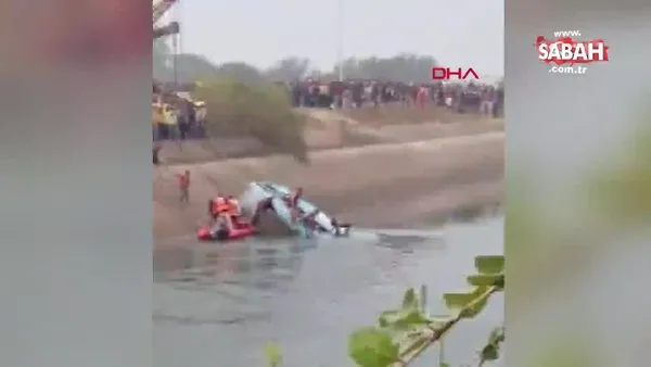 Hindistan'da yolcu otobüsü kanala düştü: 40 ölü | Video